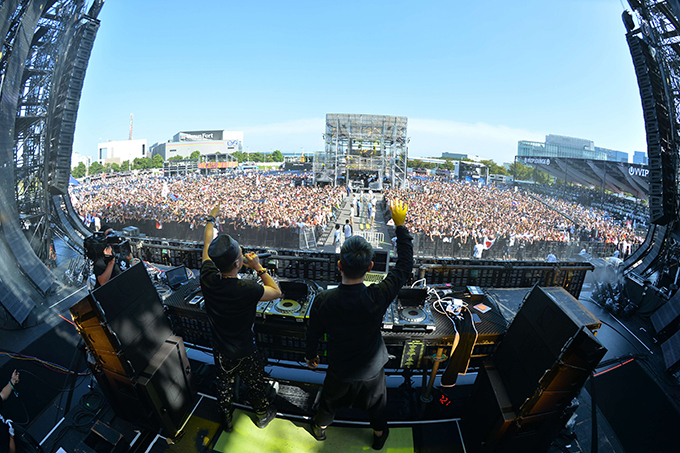 日本初上陸の音楽フェス「ULTRA JAPAN」最高のDJたちと4万人もの若者による、大熱狂の2日間｜写真9