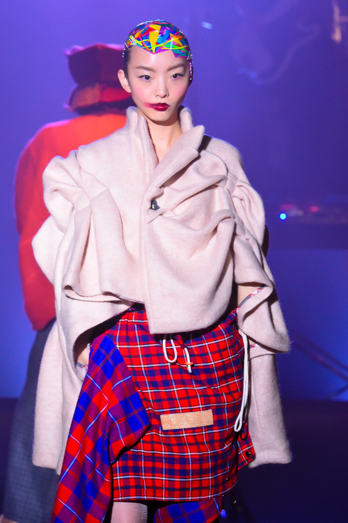ノゾミ イシグロ オートクチュール(NOZOMI ISHIGURO Haute Couture) 2014-15年秋冬ウィメンズコレクション  - 写真29