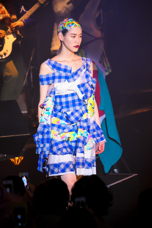 ノゾミ イシグロ オートクチュール(NOZOMI ISHIGURO Haute Couture) 2014-15年秋冬ウィメンズコレクション  - 写真47