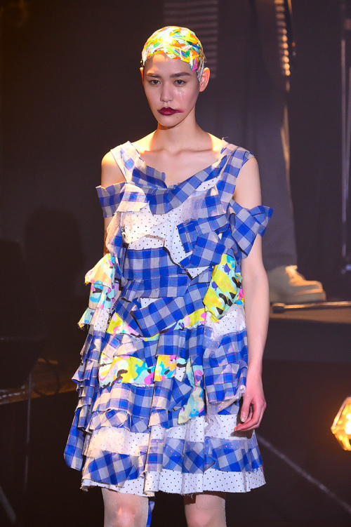 ノゾミ イシグロ オートクチュール(NOZOMI ISHIGURO Haute Couture) 2014-15年秋冬ウィメンズコレクション  - 写真49