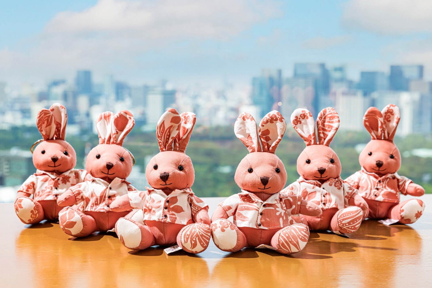 「Sunset Pink Palace Afternoon Tea～with Pink Bunny～」1名 13,500円 ※8月限定