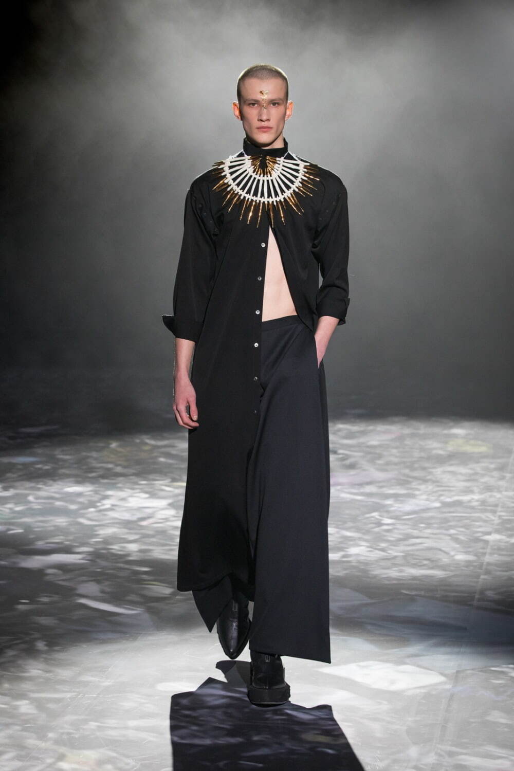 ユイマ ナカザト オートクチュール(YUIMA NAKAZATO Haute Couture ) 2023年春夏ウィメンズ&メンズコレクション  - 写真22