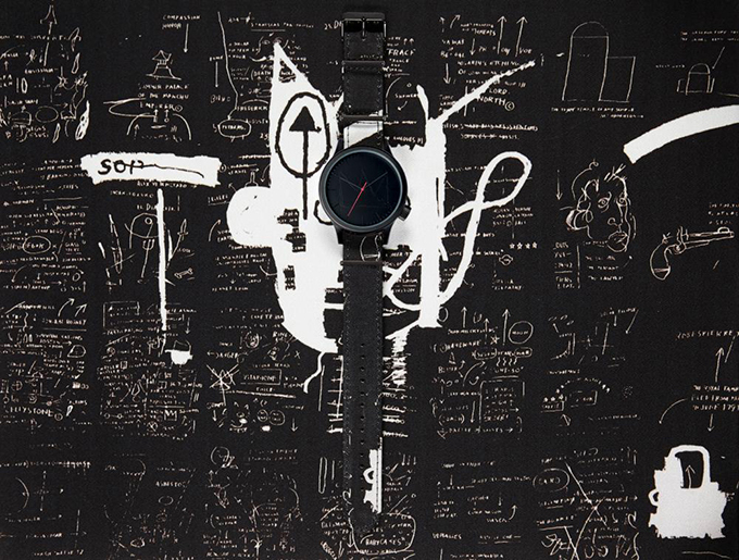 バスキアのアートが時計のベルトに - アーティーなウォッチがコモノから登場｜写真5