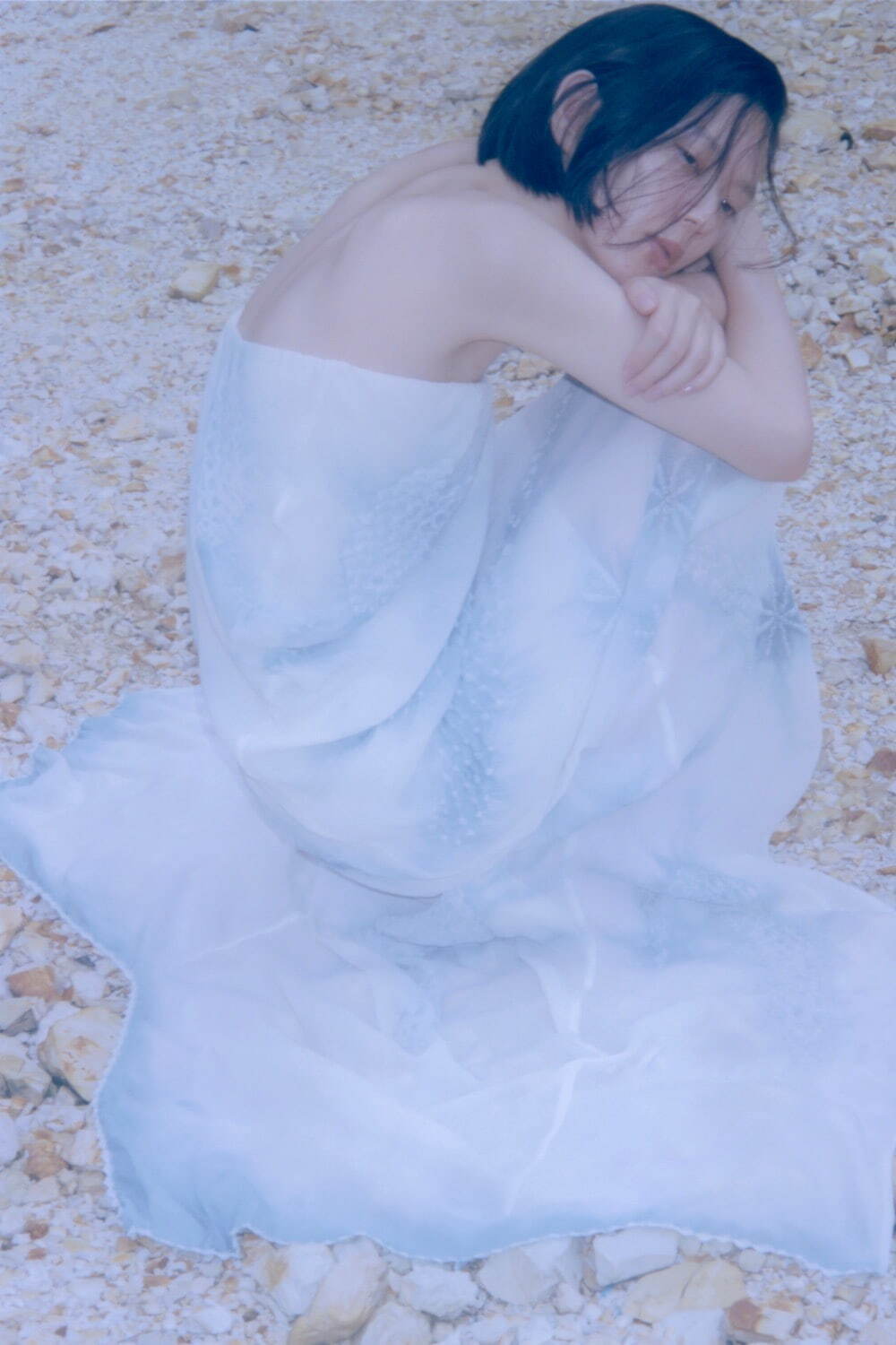 Arimatsu Mameshibori Silk Crape Baretop Dress 385,000円