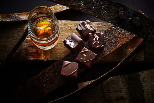 ショコラティエ パレ ド オールの「アムール・デュ・ショコラ」限定BOX、ウィスキー香るチョコレート