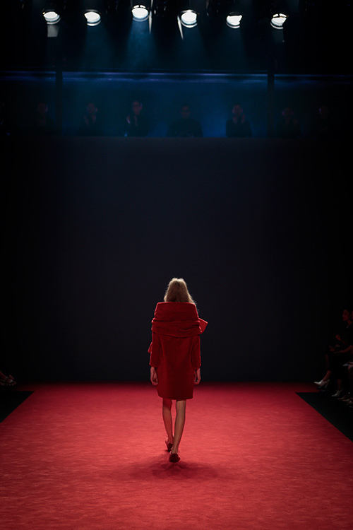 ヴィクター＆ロルフ オートクチュール(VIKTOR & ROLF Haute Couture) 2014-15年秋冬ウィメンズコレクション  - 写真23
