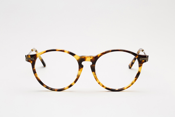 オリバー ゴールドスミスの眼鏡150本が世代別に集結、代官山で展示・販売｜写真3