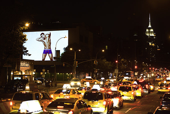 クリスティアーノ・ロナウドの下着ブランド「CR7」から新作 - 世界7都市に巨大広告が出現｜写真10