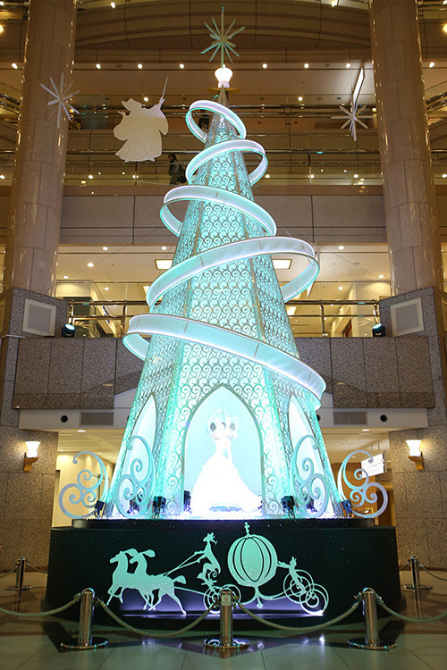 ディズニーがテーマのクリスマス - 東京丸の内、横浜ランドマークタワー、マークイズみなとみらい｜写真1