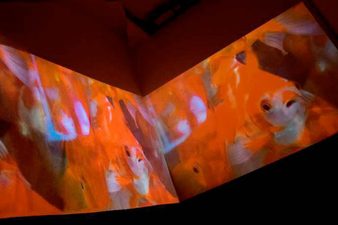 蜷川実花、初のセルフポートレイトを中心とした展覧会を原美術館で開催 - 映像インスタレーションも｜写真34