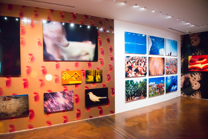 蜷川実花、初のセルフポートレイトを中心とした展覧会を原美術館で開催 - 映像インスタレーションも｜写真21