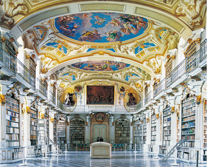 書籍『世界の美しい図書館』- 紀元前の遺跡から、最新鋭の名建築まで100館を紹介｜写真4