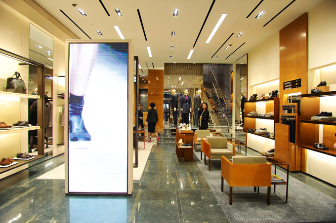 エルメネジルド ゼニア、銀座にアジア最大の新店舗 - 限定バッグも発売｜写真38
