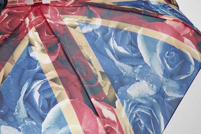 英国王室御用達傘フルトン - 可愛い水玉やユニオンジャック柄の折り畳み傘など｜写真9