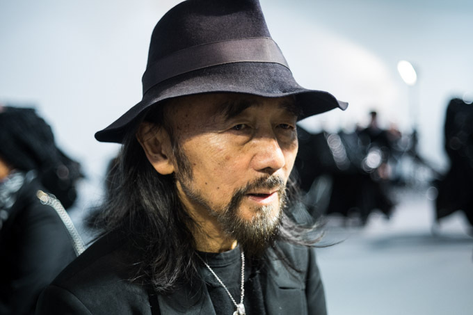 ヨウジヤマモト(Yohji Yamamoto) 2015-16年秋冬ウィメンズコレクション  - 写真93