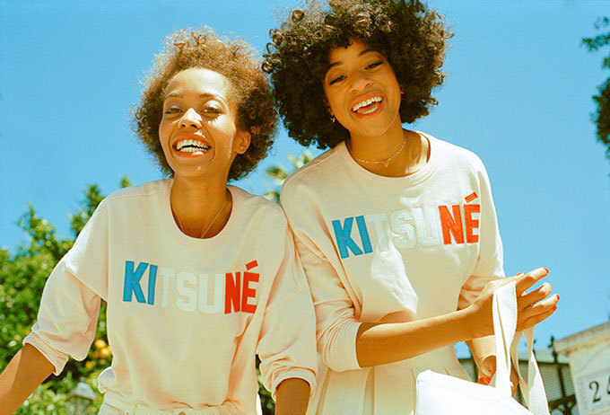 メゾン キツネ×米アーティストのキロ・キッシュ、赤・白・青を基調としたTシャツやスニーカー｜写真18