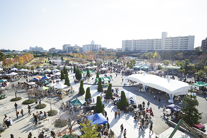 第3回 関西蚤の市が兵庫・JRA阪神競馬場内で開催 - アンティーク食器や古着、フードが全国から集結｜写真34
