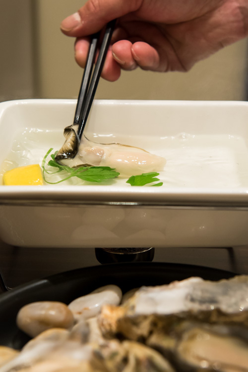 シーフードレストラン「ウォーターグリルキッチン」が関東初出店 - 海洋深層水で浄化した生牡蠣｜写真7