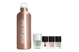 ネイルズ インクのホリデー限定キット、スモーキカラーやレッドグリッターのネイル|写真2