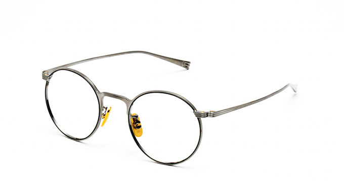 オージー・バイ・オリバー・ゴールドスミス、過去のアーカイブに着想を得た新作眼鏡を発売｜写真2