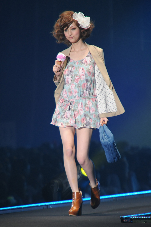 第14回東京ガールズコレクション レポートVol.2 ‐ 人気モデルが着るティーンのステディブランド｜写真25