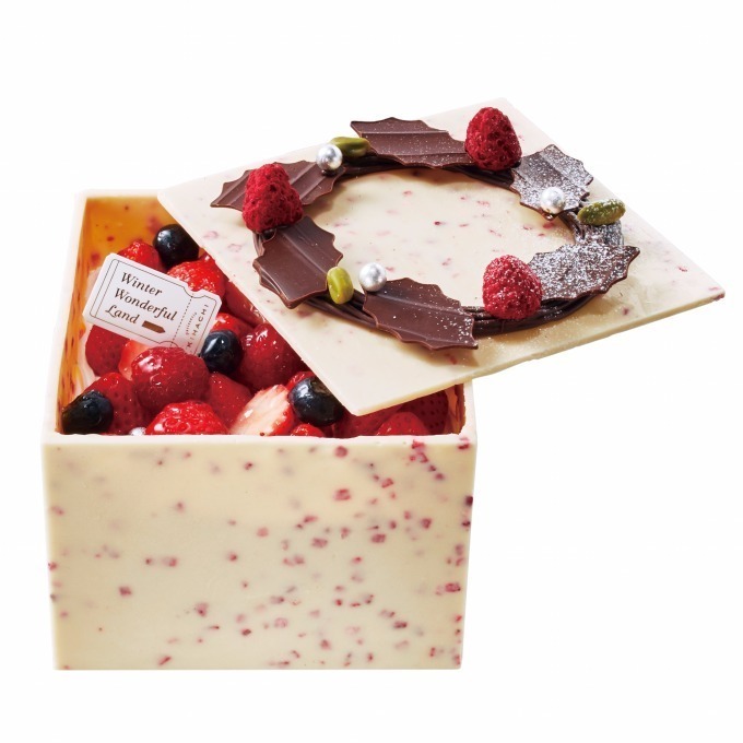 パティスリー キハチのプレゼントボックス型ケーキ