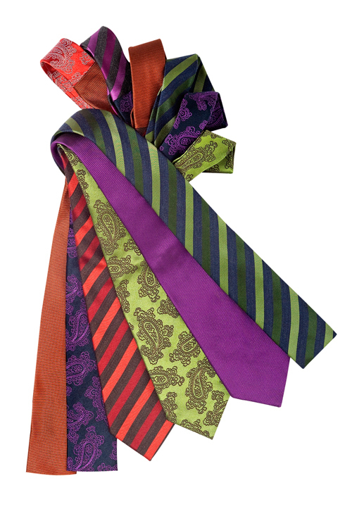 36種類の中から好きなネクタイを選べるエトロの「カスタマイズド・タイ」実施中 - 写真1 | ニュース - ファッションプレス