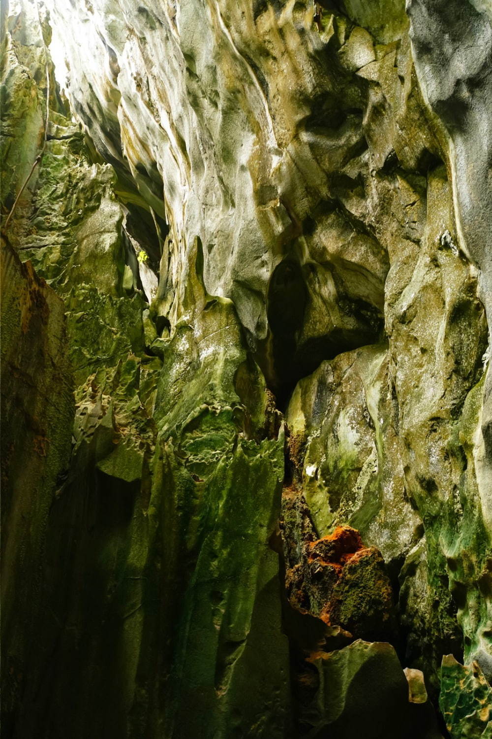 クドゥグノン洞窟