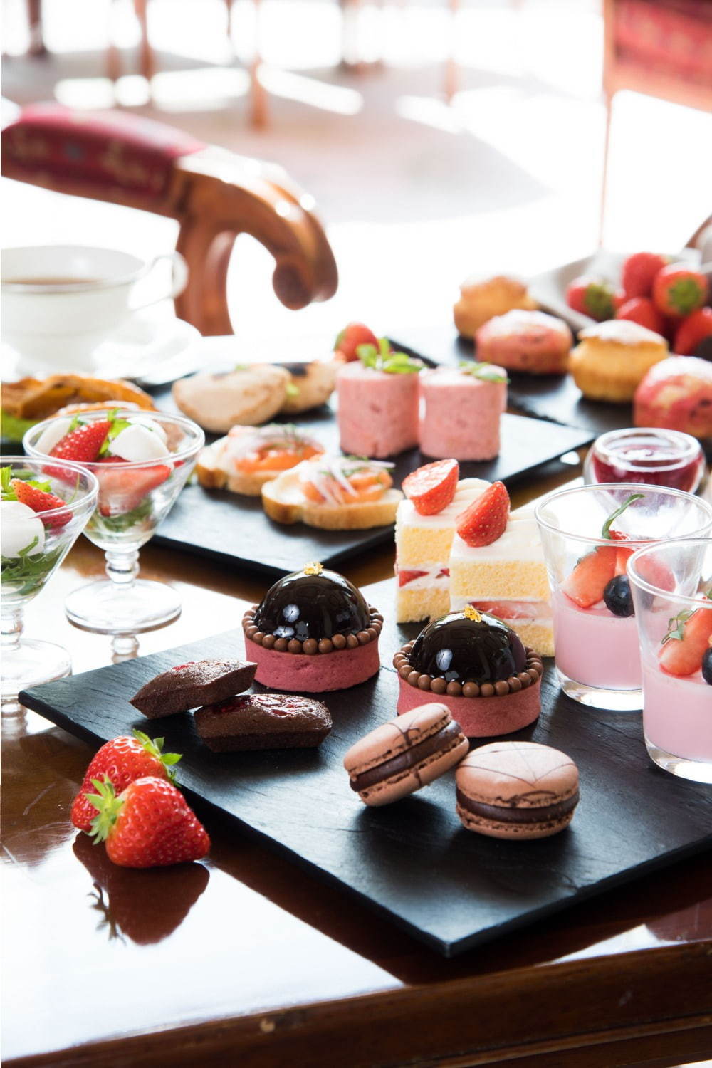 ＜リーガロイヤルホテル東京＞苺＆ショコラ、伝統レシピで作る苺のショートケーキなど