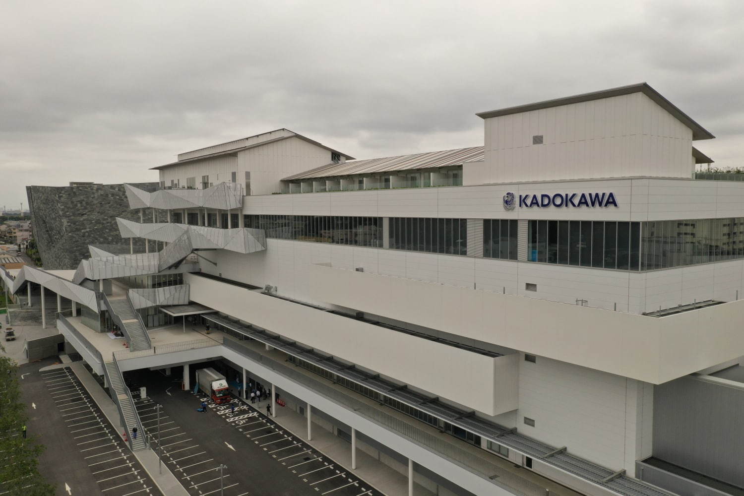 「ところざわサクラタウン」KADOKAWAによる大型本屋・文化施設・イベントホール、埼玉所沢の再開発｜写真36