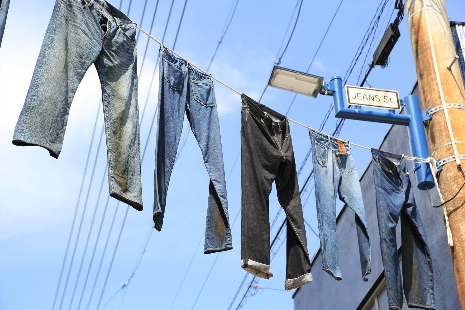 “ジーンズの聖地”児島を巡る旅、岡山デニムに触れるジーンズストリートおすすめ店舗やジーンズ作り体験｜写真8