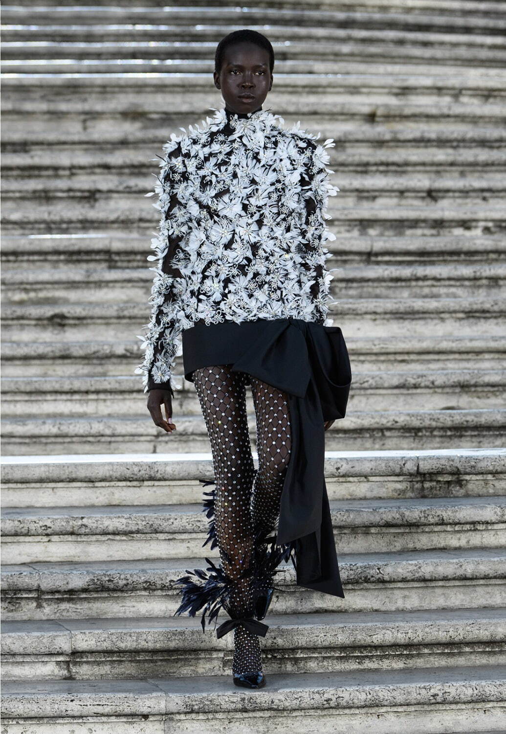 ヴァレンティノ オートクチュール(VALENTINO Haute Couture ) 2022-23年秋冬ウィメンズコレクション  - 写真33