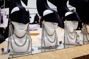 ガレス ピュー(Gareth Pugh) 2015-16年秋冬バックステージ - 写真6