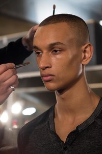 ジバンシィ バイ リカルド ティッシ (Givenchy by Riccardo Tisci) 2016-17年秋冬 バックステージ - 写真20