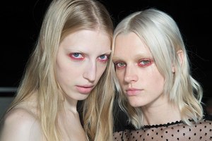 ジバンシィ バイ リカルド ティッシ (Givenchy by Riccardo Tisci) 2016-17年秋冬 バックステージ - 写真43