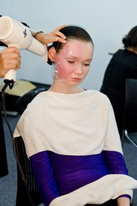 アンリアレイジ(ANREALAGE) 2012年春夏バックステージ - 写真4