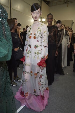 ヴァレンティノ(VALENTINO) 2020-21年秋冬バックステージ - 写真39