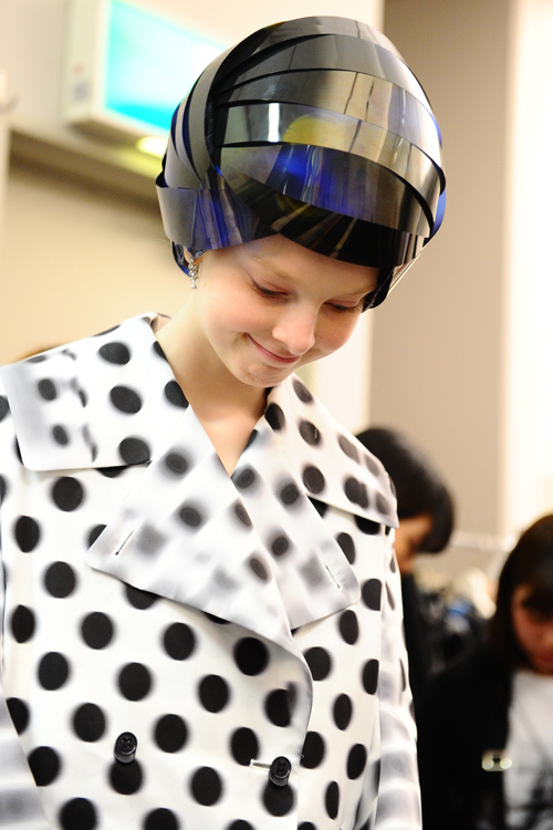 アンリアレイジ(ANREALAGE) 2012-13年秋冬 バックステージ - 写真14