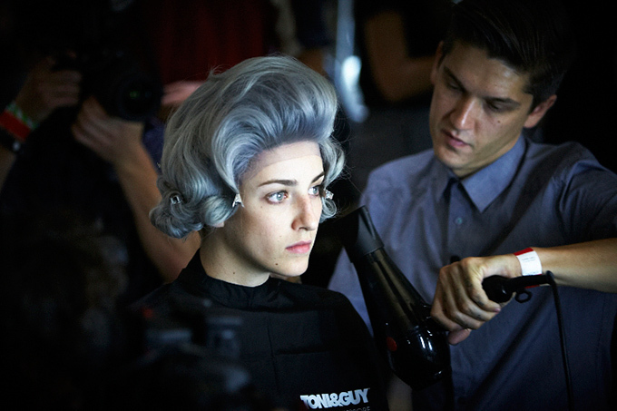 ヴィヴィアン・ウエストウッド レッドレーベル 2013年春夏<span>コレクション</span> <span>バックステージ</span> - バックステージ画像2