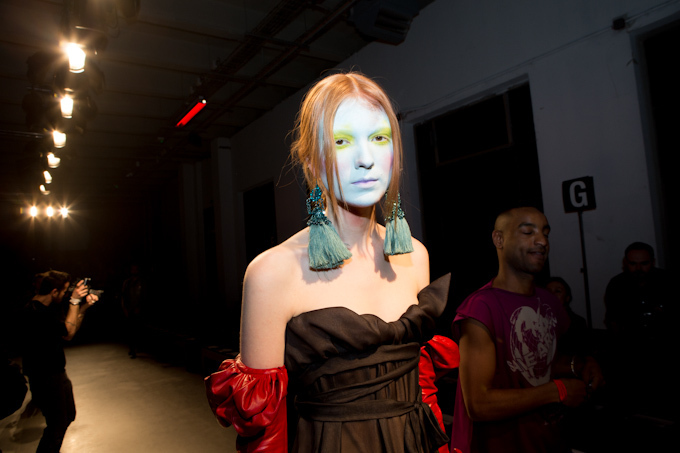 ヴィヴィアン・ウエストウッド ゴールドレーベル(Vivienne Westwood Gold Label) 2013-14年秋冬バックステージ - 写真34