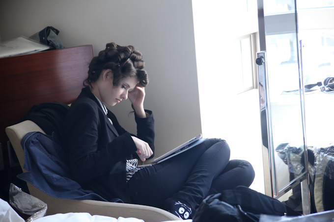 ビューティフルピープル 2013-14年秋冬<span>コレクション</span> <span>バックステージ</span> - バックステージ画像15