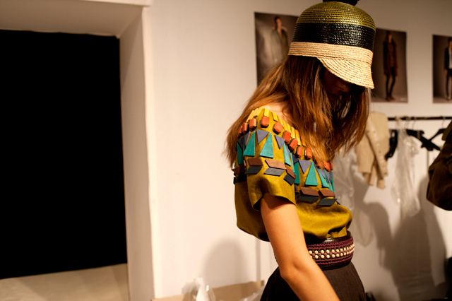 バーバリープローサム 2012年春夏<span>コレクション</span> <span>バックステージ</span> - バックステージ画像13