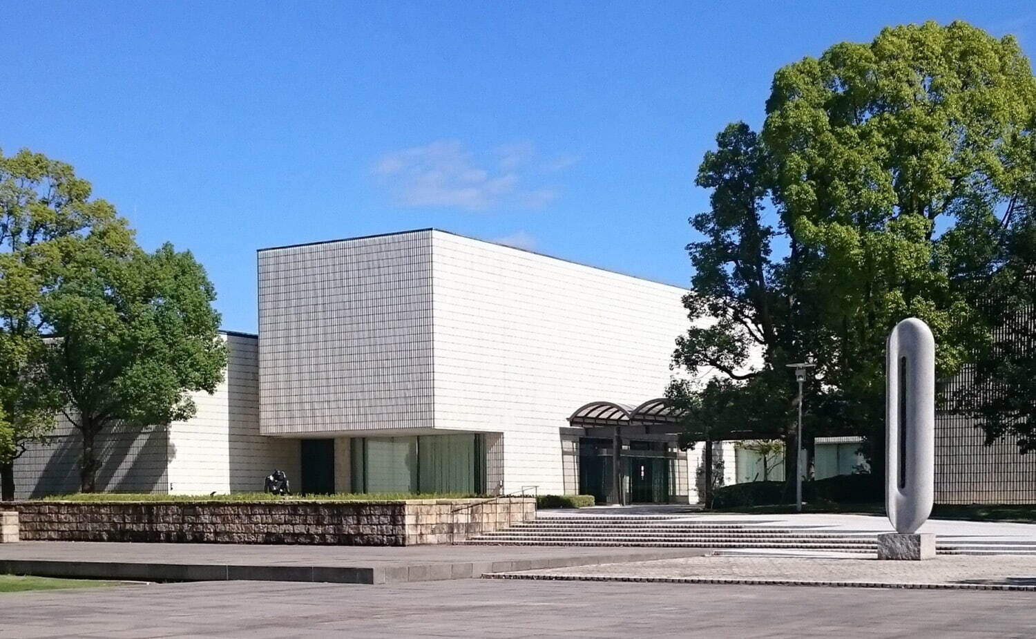 岐阜県美術館 画像1枚目