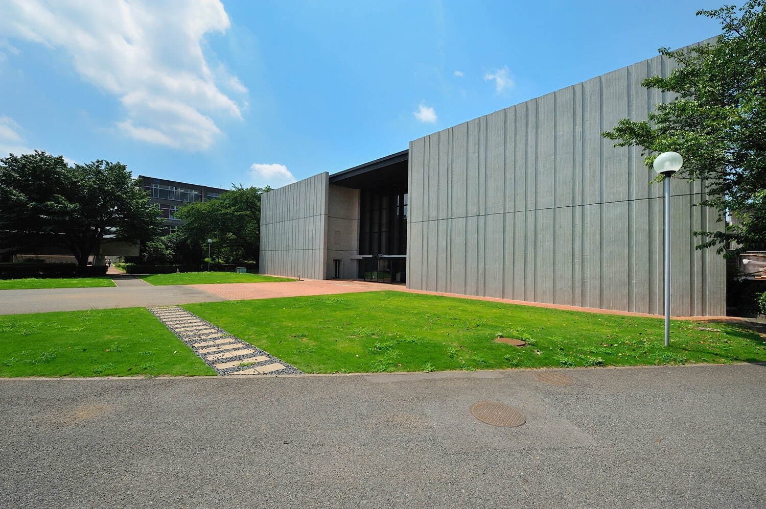 武蔵野美術大学 美術館・図書館 (Musashino Art University Museum & Library) - 西東京・東久留米/美術・博物館  - ファッションプレス