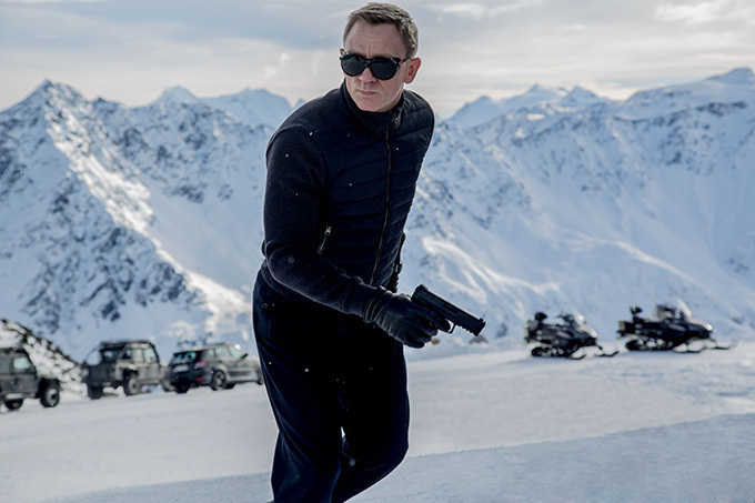 映画 007 スペクター 衣装はトム フォードが担当 ナオミ ハリスのインタビュー公開 ファッションプレス 映画 007 スペクター 衣装はトム フォードが担当 ナオミ ハリスのインタビュー公開 ファッションプレス