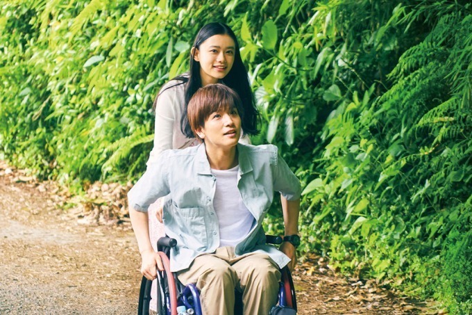 映画『パーフェクトワールド 君といる奇跡』岩田剛典×杉咲花W