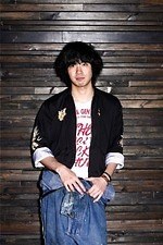 『寝ても覚めても』場面カット｜写真21