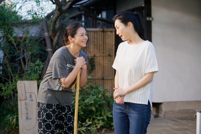 食べる女 - 写真3