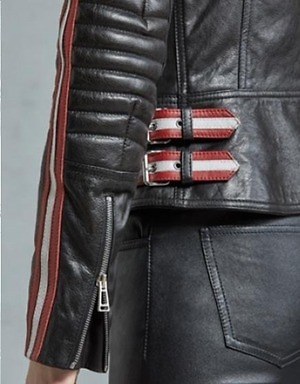 『蜘蛛の巣を払う女』場面カット｜写真6