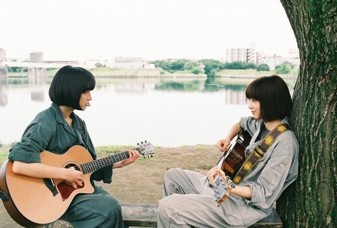 映画 さよならくちびる 小松菜奈 門脇麦 成田凌出演で複雑な三角関係を描く音楽ロードムービー ファッションプレス